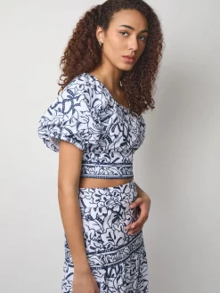 Misook Blouses & Shirts|Tops & Tees|Embroidered Floral Cropped Cotton Blouse