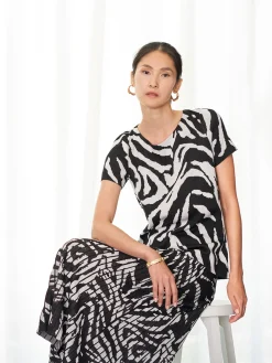 Misook Tops & Tees|Short Sleeve Zebra Soft Knit Top